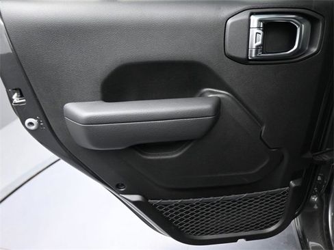 New 2025 Jeep Gladiator Sport image 38