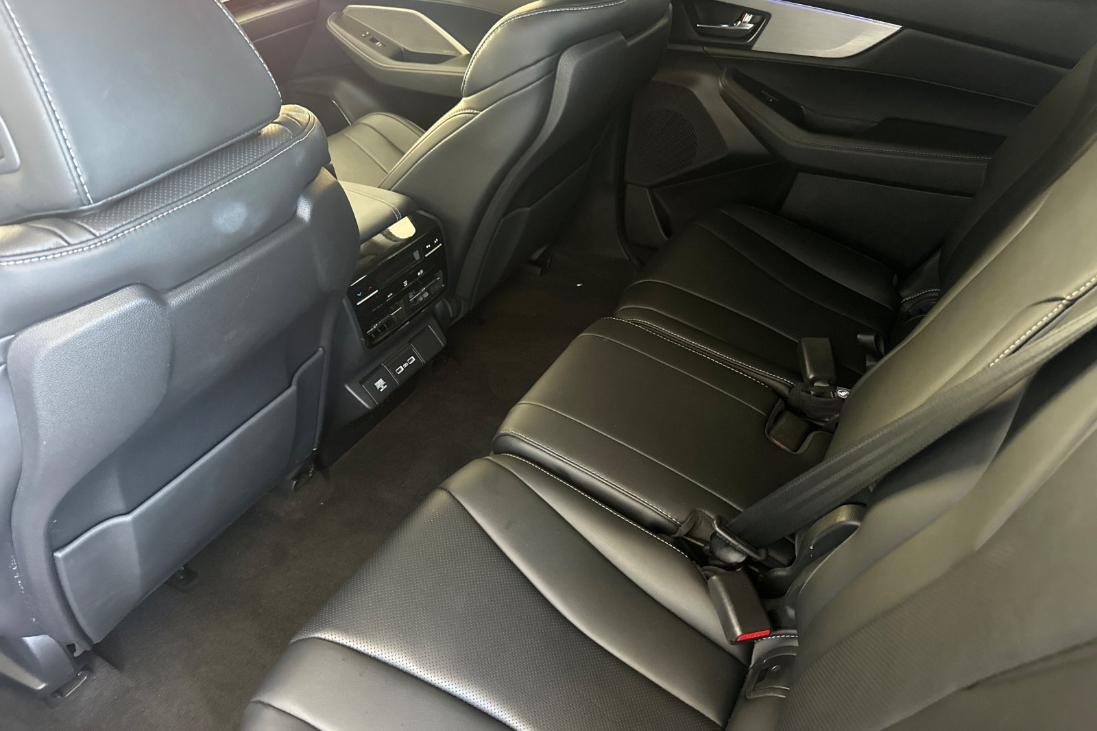 Used 2024 Acura MDX w/ Technology Package FWD image 13