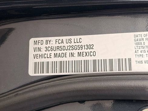 Used 2025 RAM 2500 Big Horn AWD/4WD image 35