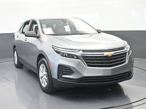 Used 2024 Chevrolet Equinox LS FWD image 9