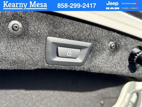 Used 2013 BMW 640i Convertible image 10