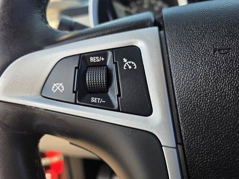 Used 2011 Chevrolet Equinox LT w/ Driver Convenience Package image 25