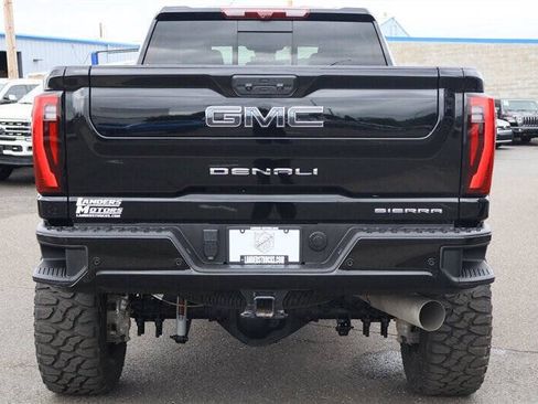 Used 2025 GMC Sierra 3500 Denali Ultimate AWD/4WD image 4