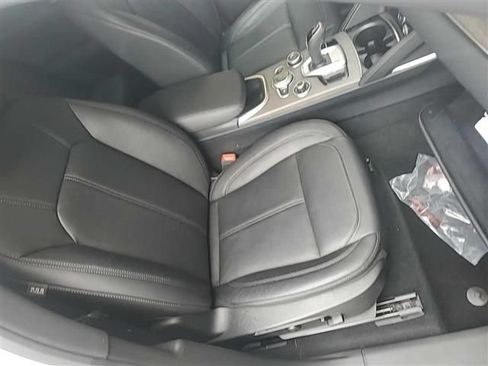 Used 2023 Alfa Romeo Stelvio Ti AWD/4WD image 18