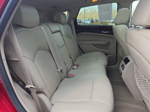 Used 2011 Cadillac SRX Luxury image 36