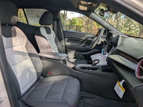 New 2026 Chevrolet Trax RS w/ Driver Confidence Package image 17