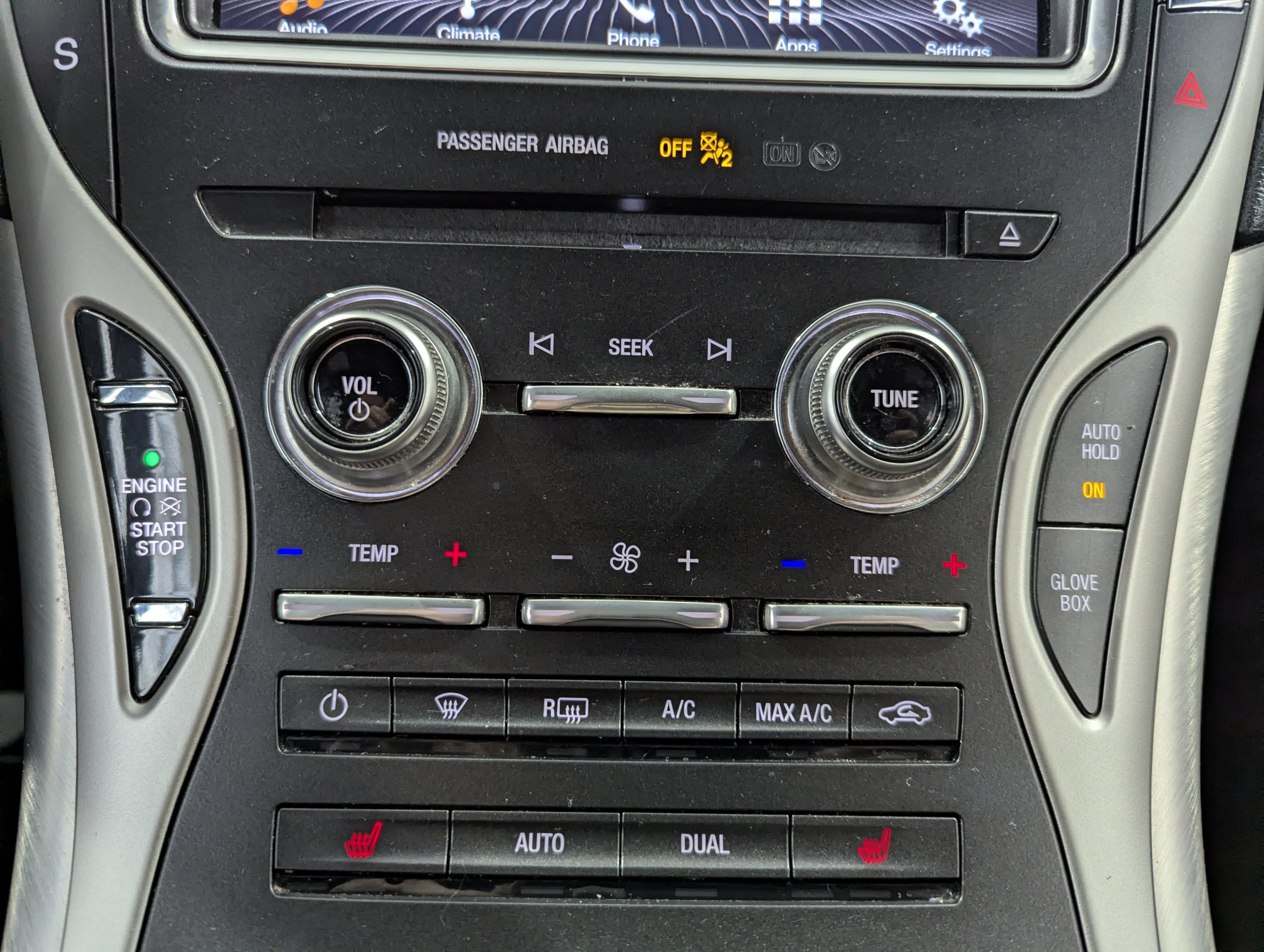 Used 2019 Lincoln Nautilus Premier AWD/4WD image 18
