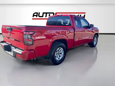 Used 2024 Nissan Frontier SV w/ Technology Package RWD image 7