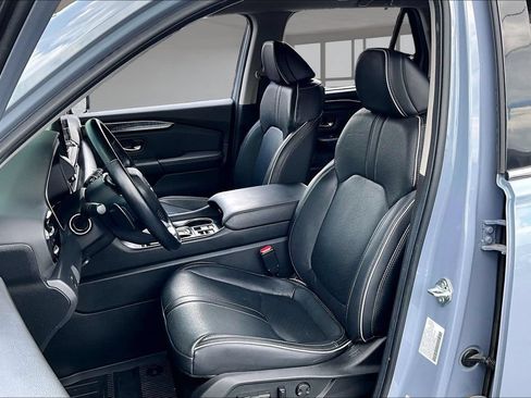 Used 2025 Honda Pilot Elite image 25