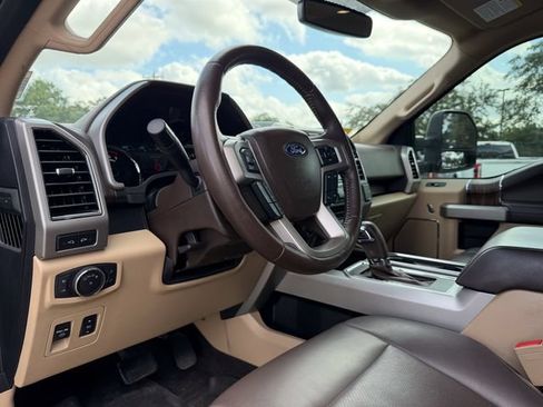 Used 2018 Ford F150 Lariat w/ Equipment Group 501A Mid AWD/4WD image 10