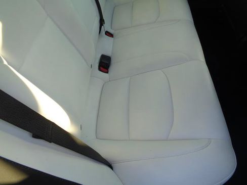 Used 2018 Tesla Model 3 RWD image 25