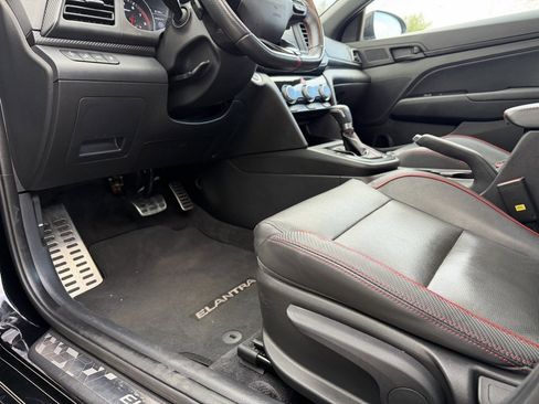 Used 2019 Hyundai Elantra Sport w/ Cargo Package image 22