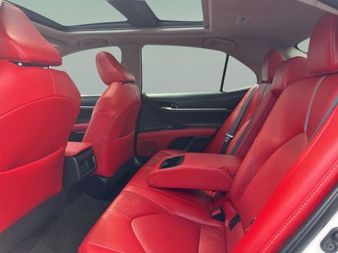 Used 2022 Toyota Camry XSE image 12