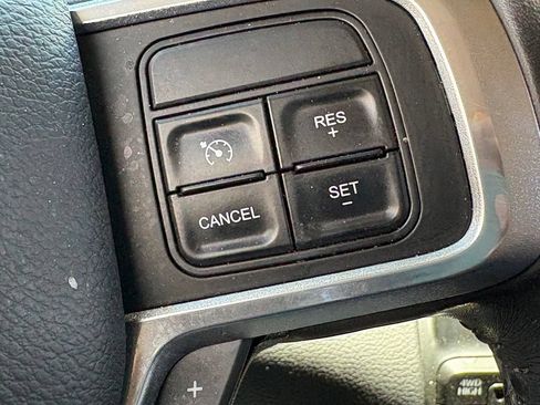 Used 2022 RAM 2500 Laramie AWD/4WD image 17