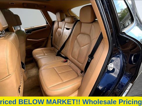 Used 2017 Porsche Macan AWD/4WD image 24