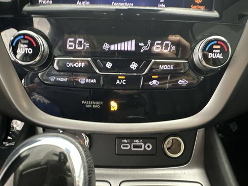 Certified 2023 Nissan Murano SV FWD image 19