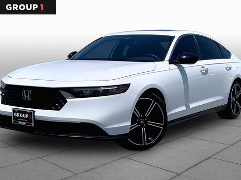 Used 2025 Honda Accord Sport image 1