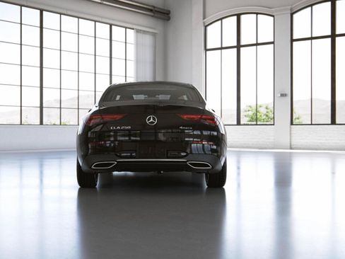 Used 2023 Mercedes-Benz CLA 250 4MATIC image 12