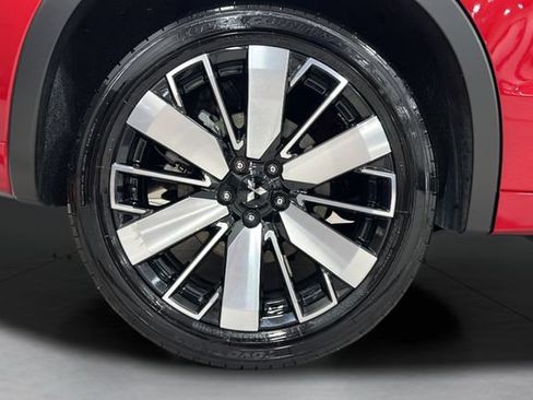 Used 2025 Mitsubishi Outlander SEL AWD/4WD image 23