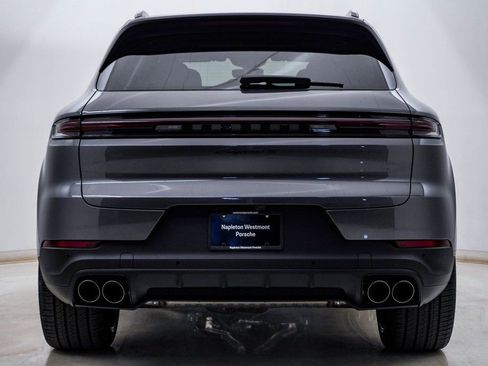 New 2026 Porsche Cayenne S image 11