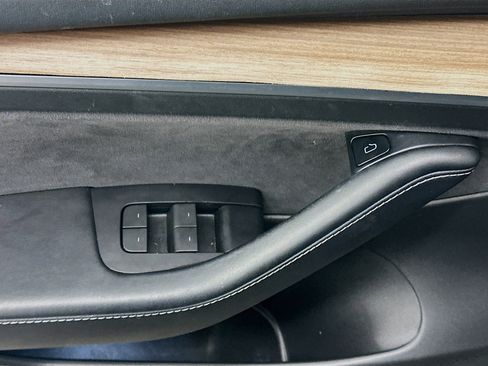 Used 2022 Tesla Model 3 Long Range image 15