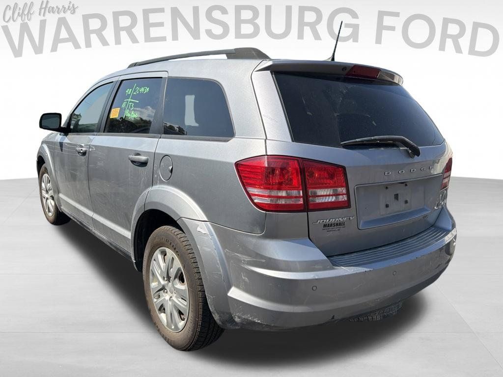 Used 2020 Dodge Journey SE w/ SE Popular Equipment Group FWD image 4
