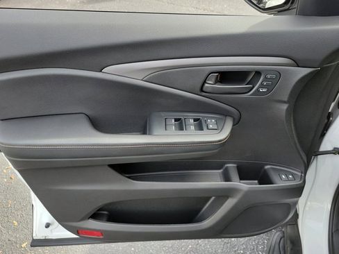 Certified 2022 Honda Pilot TrailSport image 21