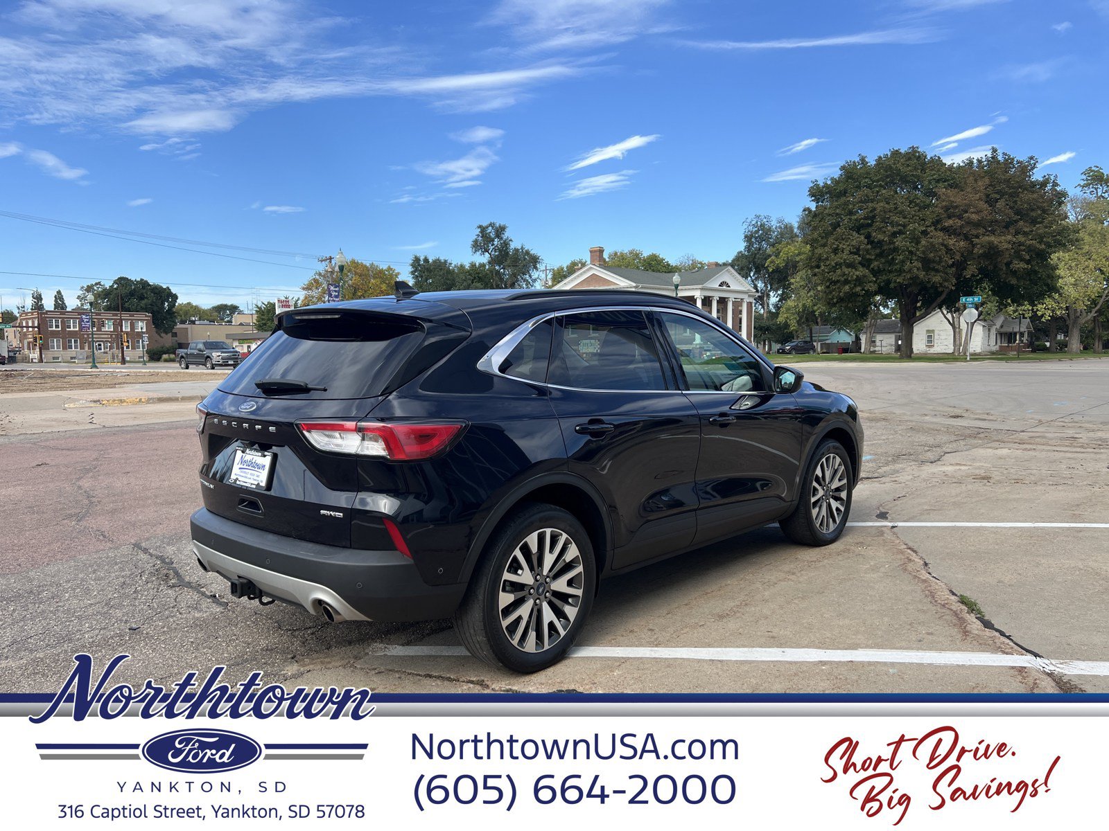 Used 2021 Ford Escape Titanium w/ Class II Trailer Tow Package AWD/4WD image 5