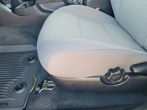 Used 2023 Toyota Tacoma SR image 27