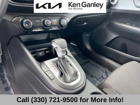 Certified 2023 Kia Forte LXS w/ LXS Technology Package FWD image 33