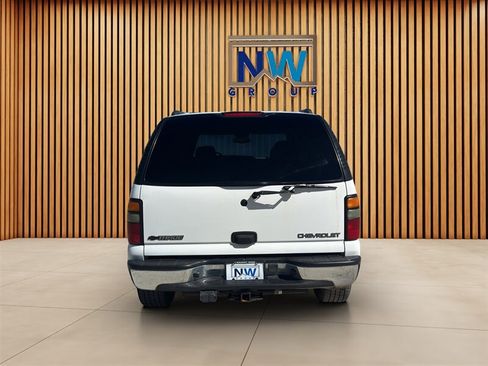 Used 2005 Chevrolet Tahoe LS w/ Preferred Equipment Group AWD/4WD image 42