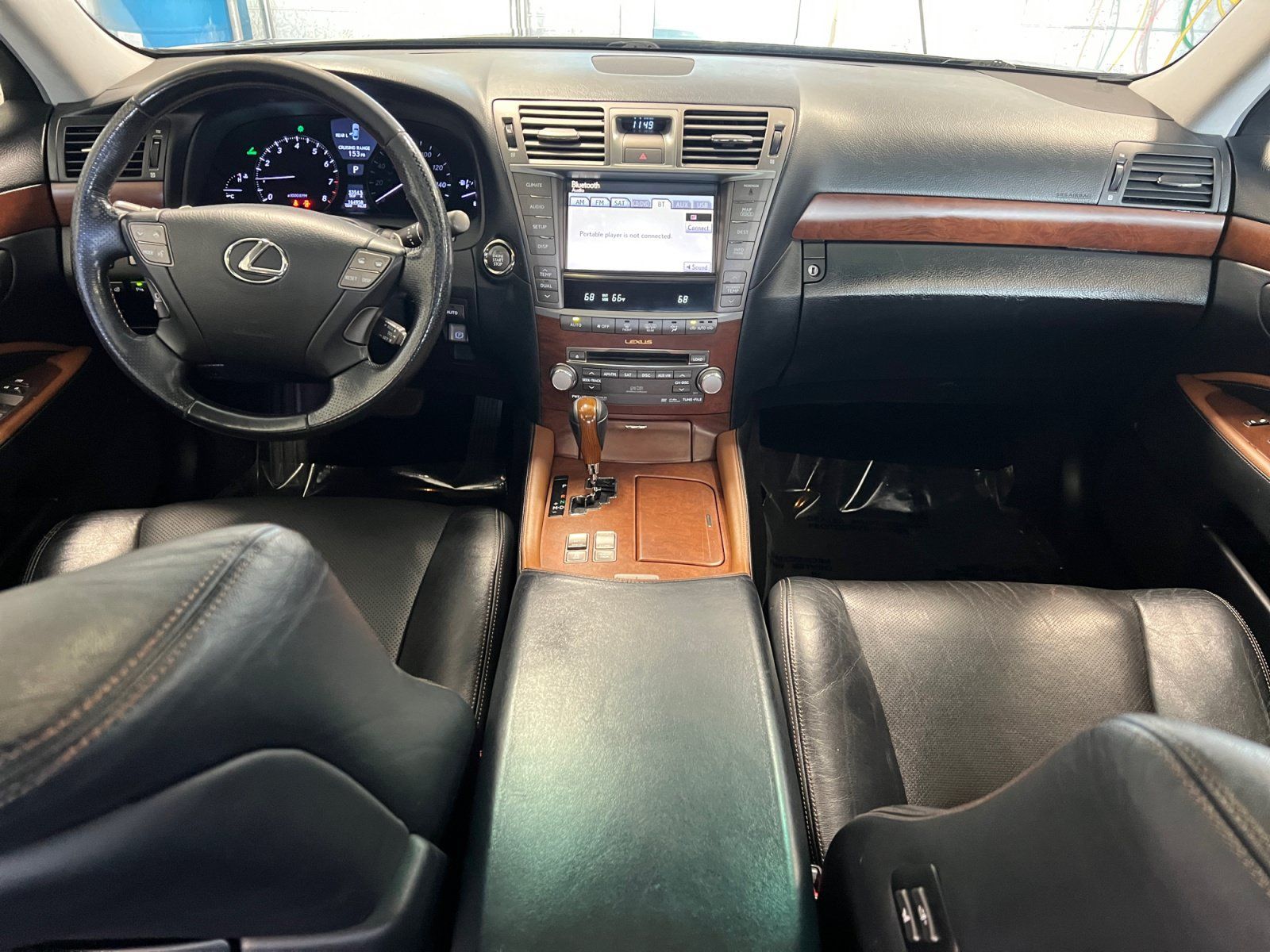 Used 2011 Lexus LS 460 w/ Sport Pkg RWD image 25