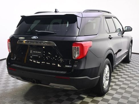Used 2020 Ford Explorer XLT w/ Equipment Group 202A AWD/4WD image 6