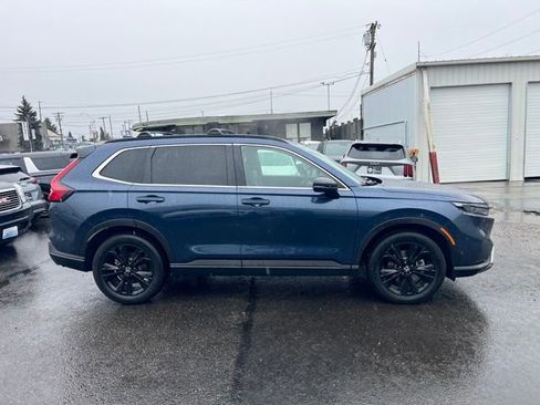 Used 2024 Honda CR-V Sport Touring image 4