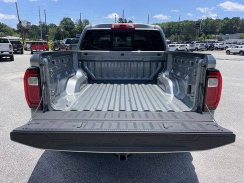 New 2025 GMC Canyon Elevation w/ Convenience Package image 6