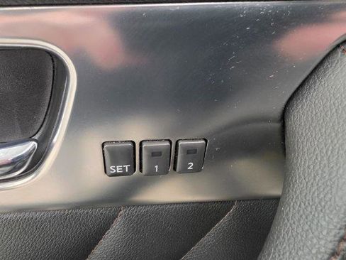 Used 2010 INFINITI FX35 AWD w/ Navigation Pkg image 40