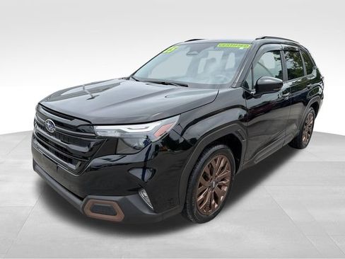 Used 2025 Subaru Forester Sport AWD/4WD image 3