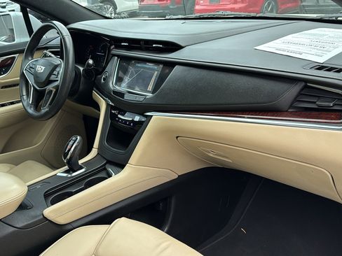 Used 2017 Cadillac XT5 Luxury w/ Driver Awareness Package image 25