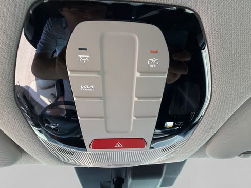 New 2026 Kia K4 FWD image 18