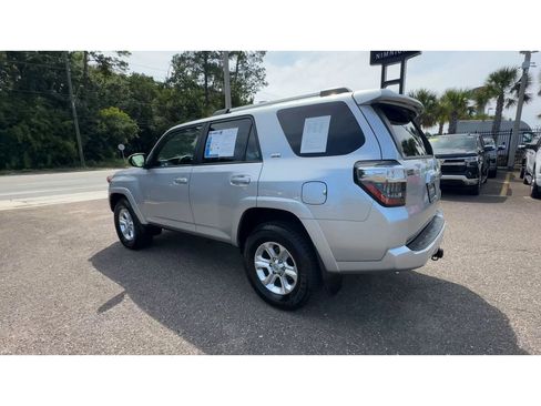 Used 2024 Toyota 4Runner SR5 image 4