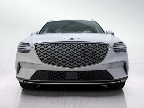 Used 2025 Genesis Electrified GV70 w/ Prestige Package AWD/4WD image 2