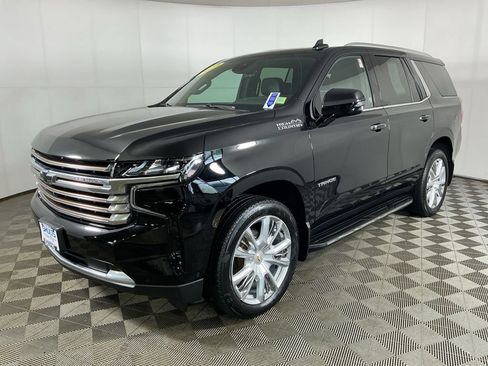 Used 2023 Chevrolet Tahoe High Country w/ Advanced Technology Package AWD/4WD image 4