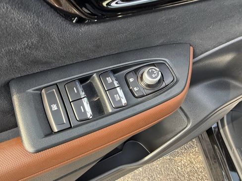 Used 2025 Subaru Forester Touring image 15