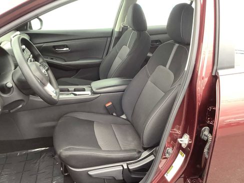 Used 2024 Nissan Sentra SV image 11