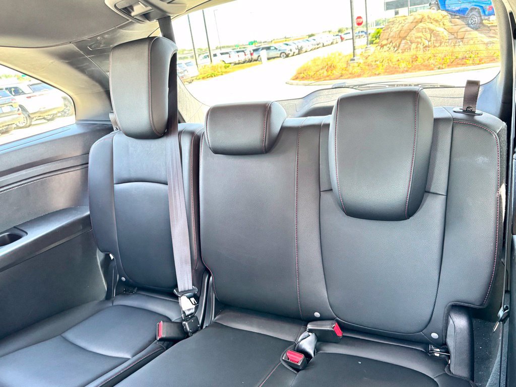 Used 2025 Honda Odyssey Sport-L image 16