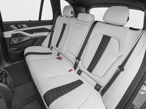 New 2026 BMW X5 M Competition w/ Executive Package AWD/4WD image 9