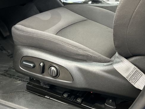 Used 2023 Chevrolet Malibu LT image 12