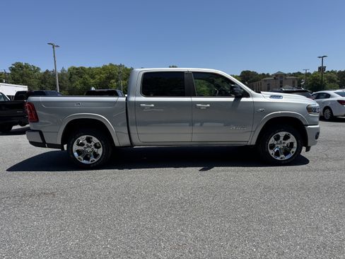 New 2026 RAM 1500 Big Horn AWD/4WD image 9
