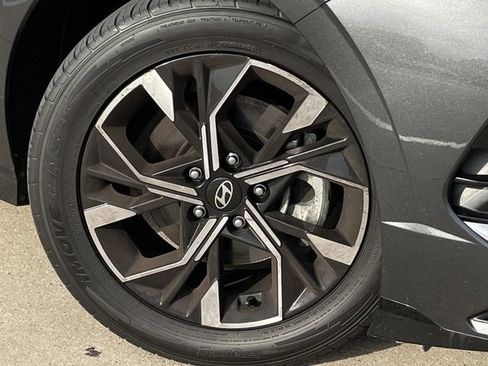 Used 2025 Hyundai Sonata SEL image 8