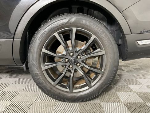 Used 2018 Ford Explorer Limited FWD image 10